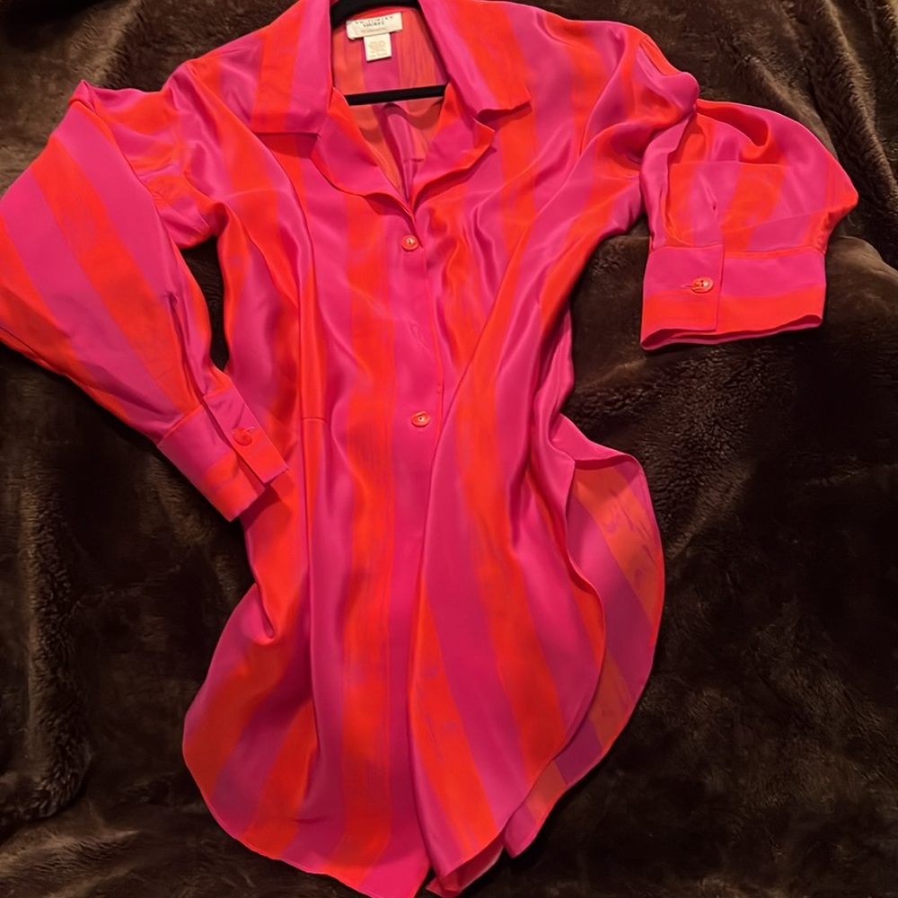 🩷🧡PRICE DROP🩷🧡 Vintage Victoria’s Secret Collection Sleep Shirt🧡🩷 🩷🧡